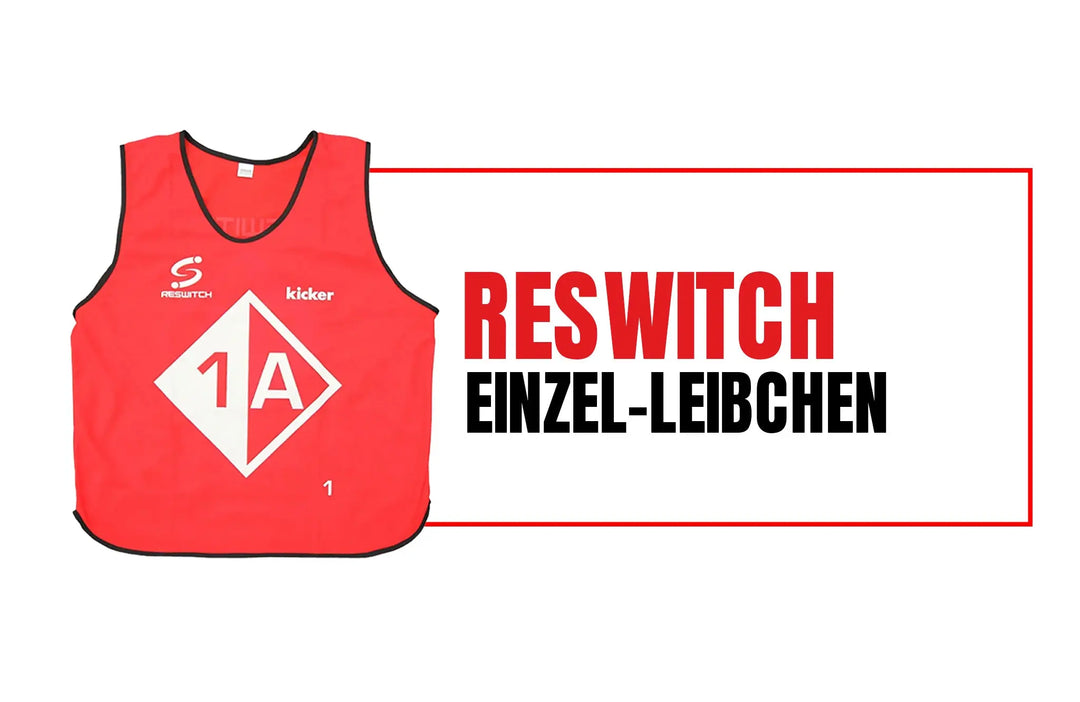 Ein rotes Polyester-Einzel-RESWITCH-Leibchen von matchconcept UG (haftungsbeschränkt) mit weißer Raute, "1A" auf der Vorderseite und fettem RESWITCH EINZEL-LEIBCHEN Text. Ideal als Ersatz-Trainingsleibchen.